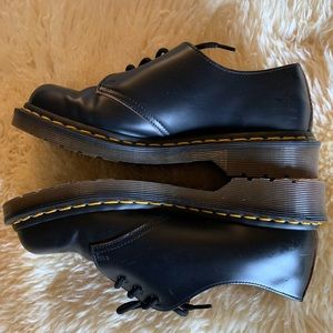 1461 vintage made in england oxford dr martens size womens us 6 black leather
